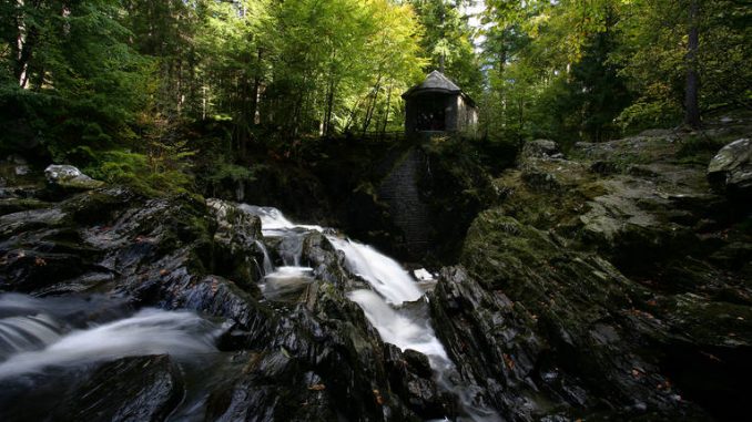 Hermitage, Ossians Hall and Black Linn Falls