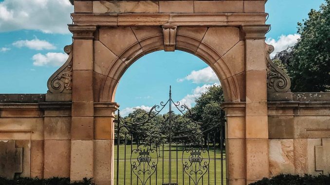 Gosford House gate