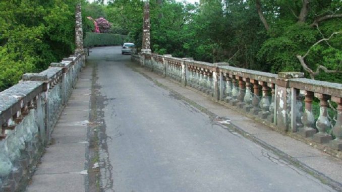 Old Barskimming Bridge